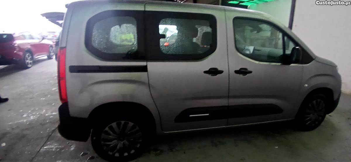 Citroën e-Berlingo Plus — fotografia 10