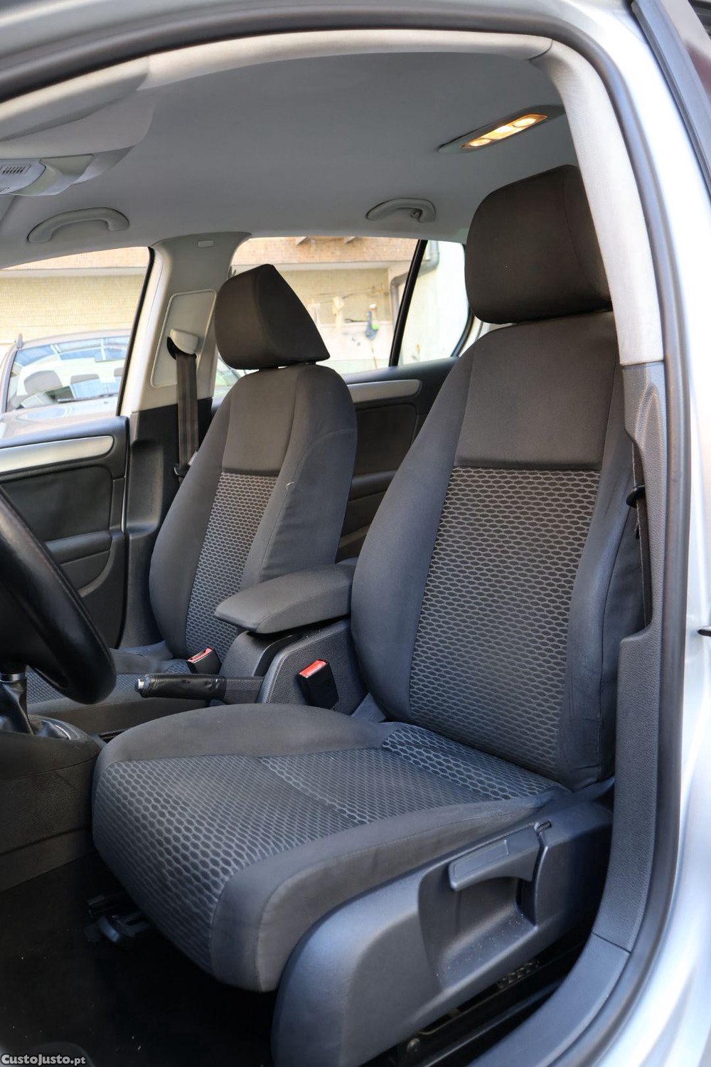 Volkswagen Golf 2.0 Tdi 5 Portas — fotografia 17