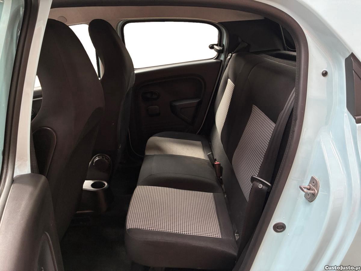 Renault Twingo E-Tech ZE Authentic — fotografia 3