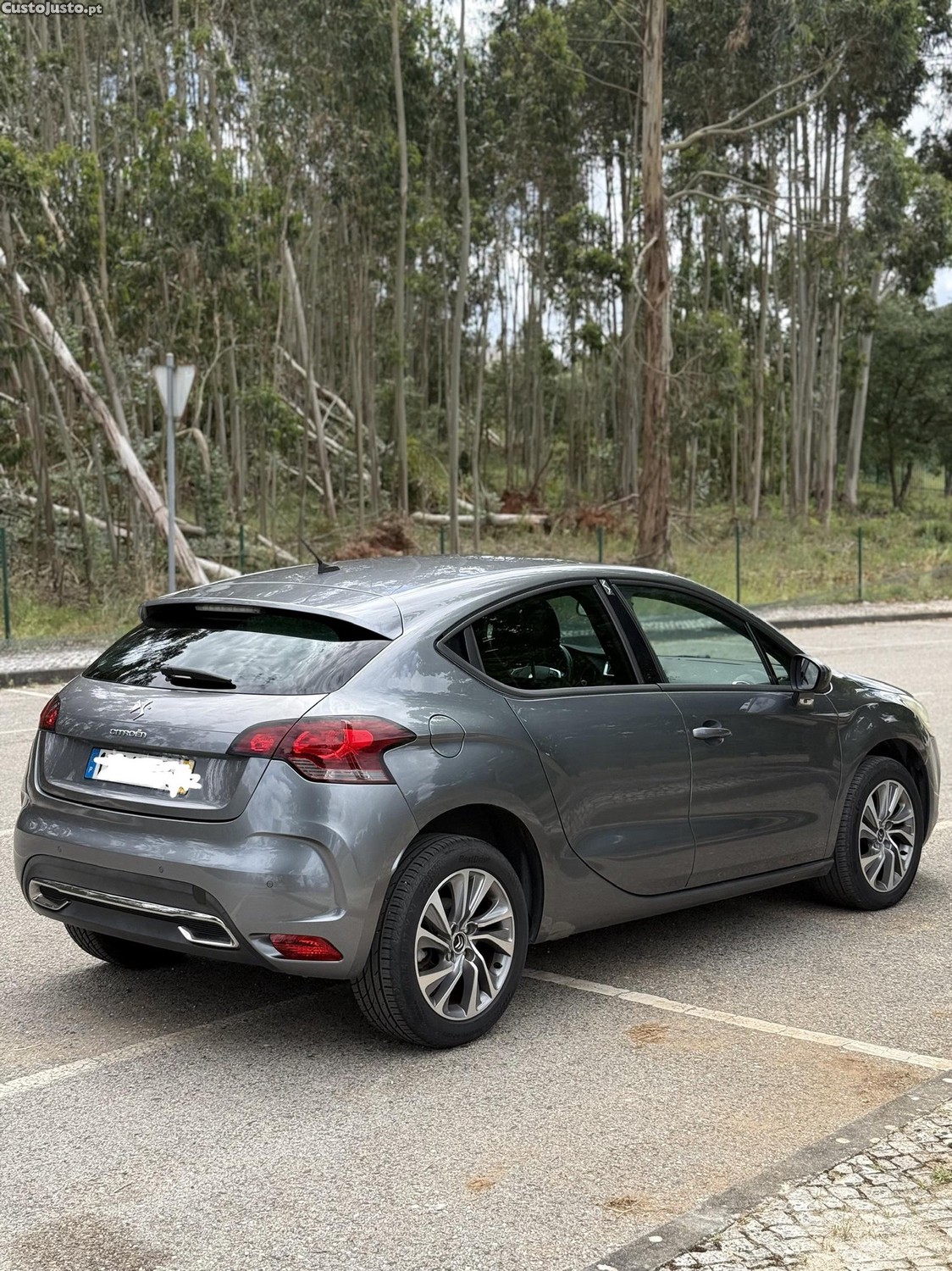 Citroën DS4 1.6 HDI AUTOMÁTICO — fotografia 4