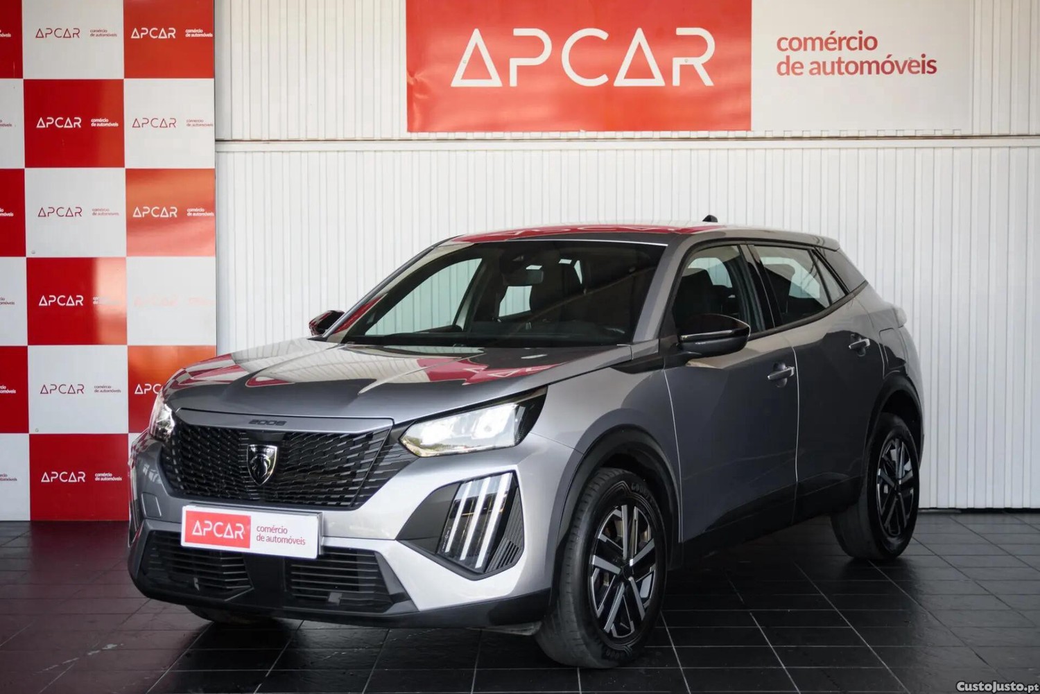 Peugeot 2008 1.2 PureTech Active — fotografia 15