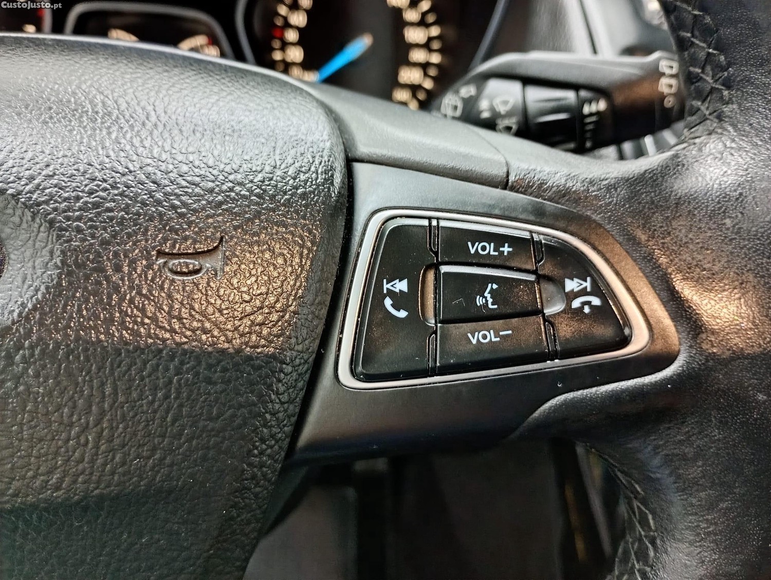 Ford Focus 1.0 SCTi ST-Line — fotografia 13