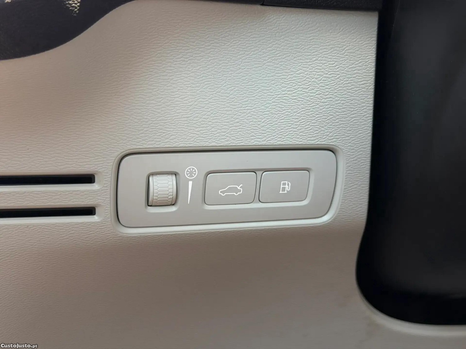 Volvo XC 40 1.5 T5 PHEV Inscription — fotografia 2