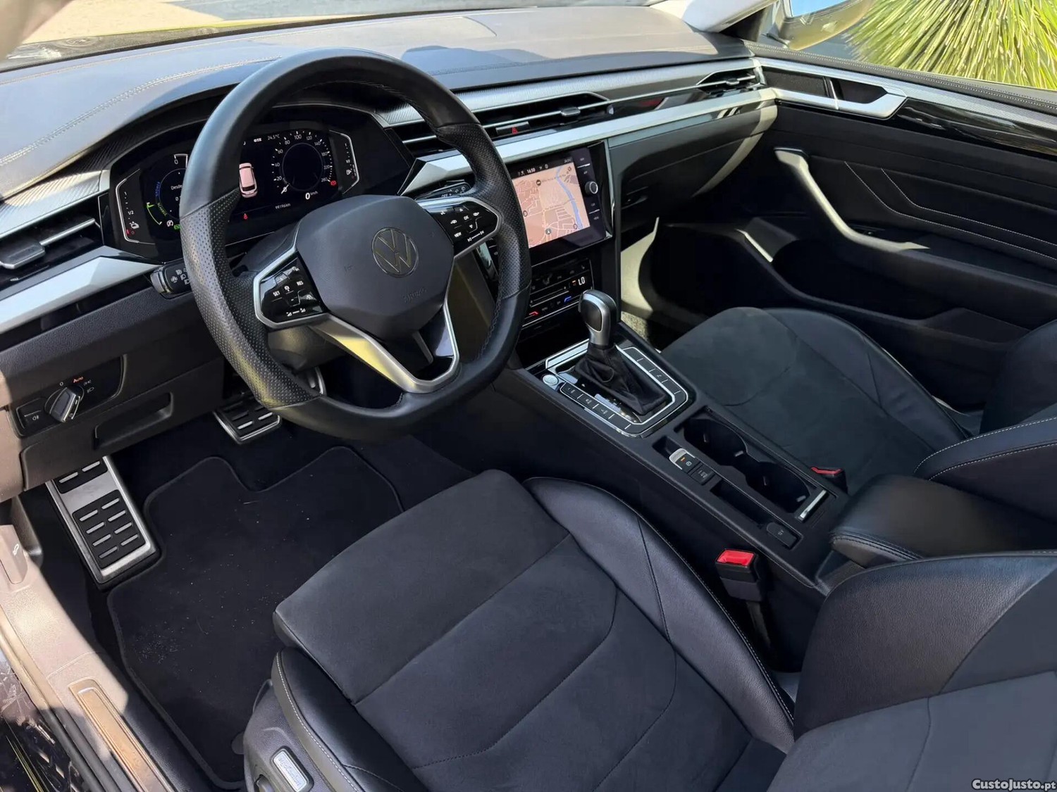 Volkswagen Arteon 1.4 TSI eHybrid Elegance — fotografia 30