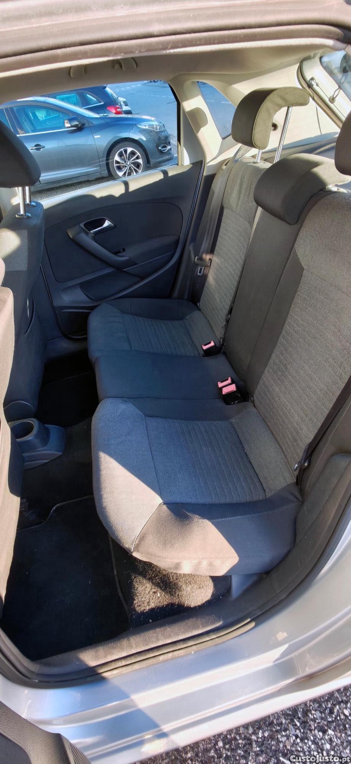Volkswagen Polo 1.6 TDI Confortline — fotografia 6