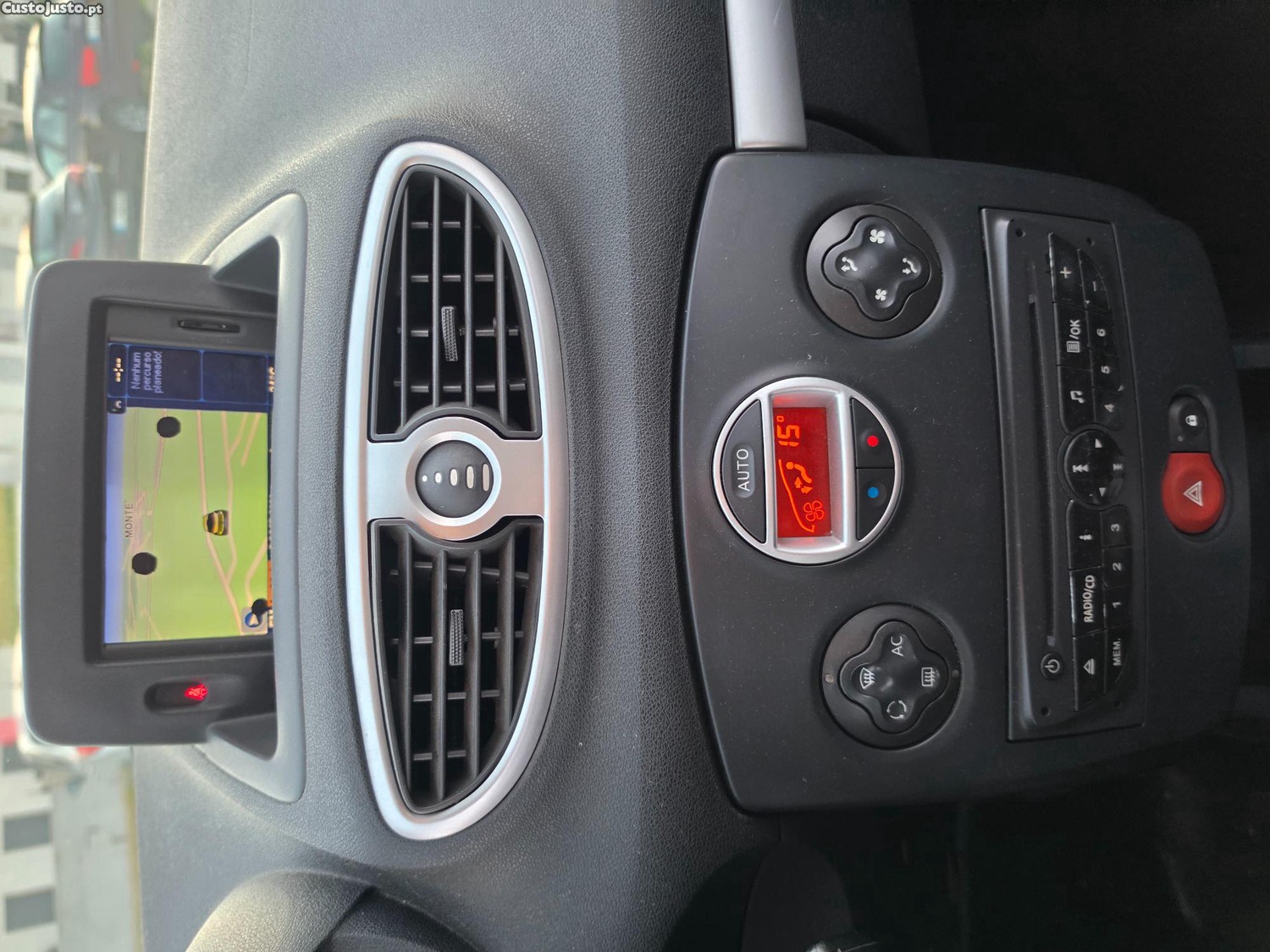 Renault Clio 1.2 16 VDinamique GPS muito novo — fotografia 5