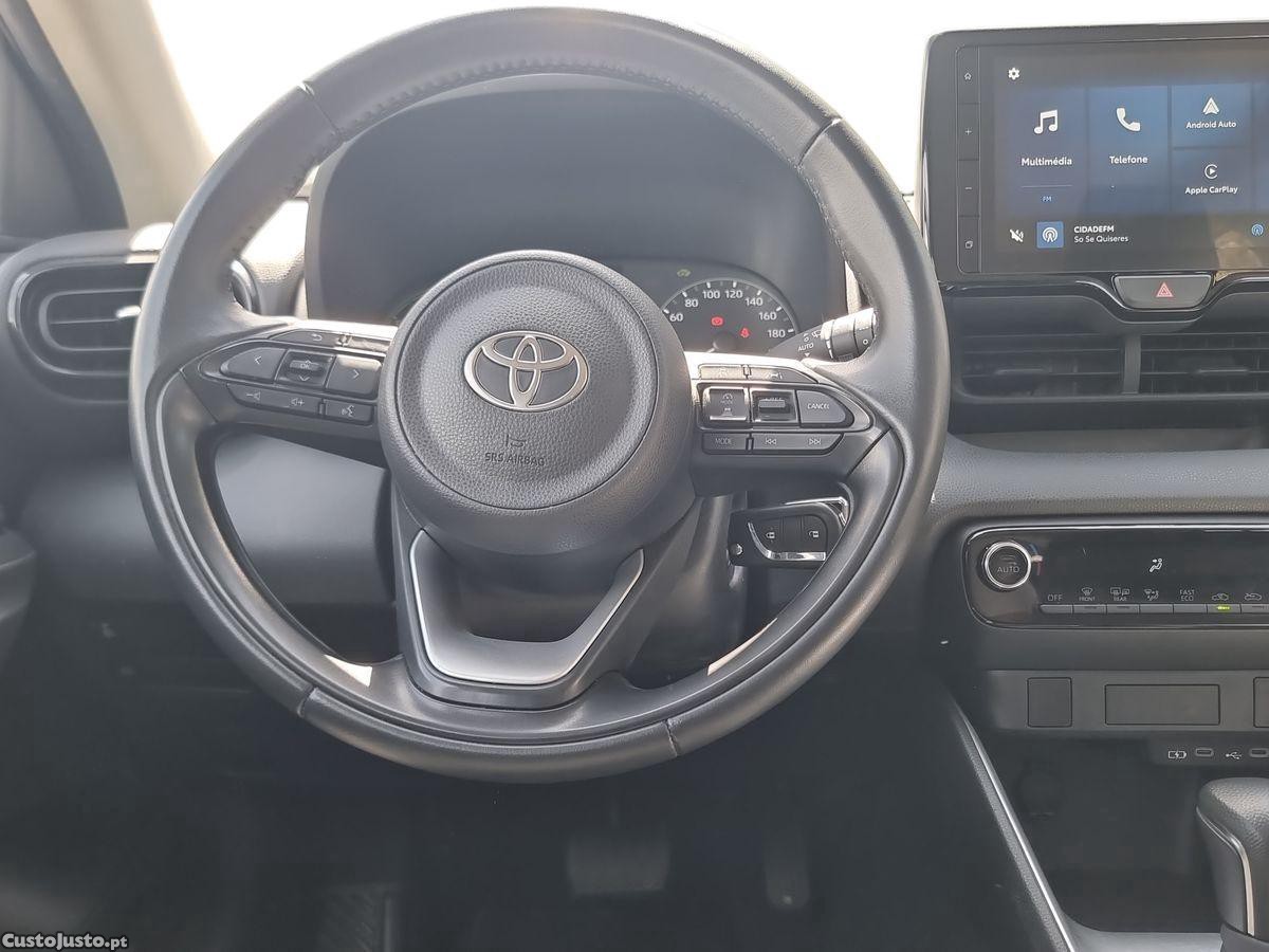 Toyota Yaris 1.5 HDF Comfort Plus — fotografia 7