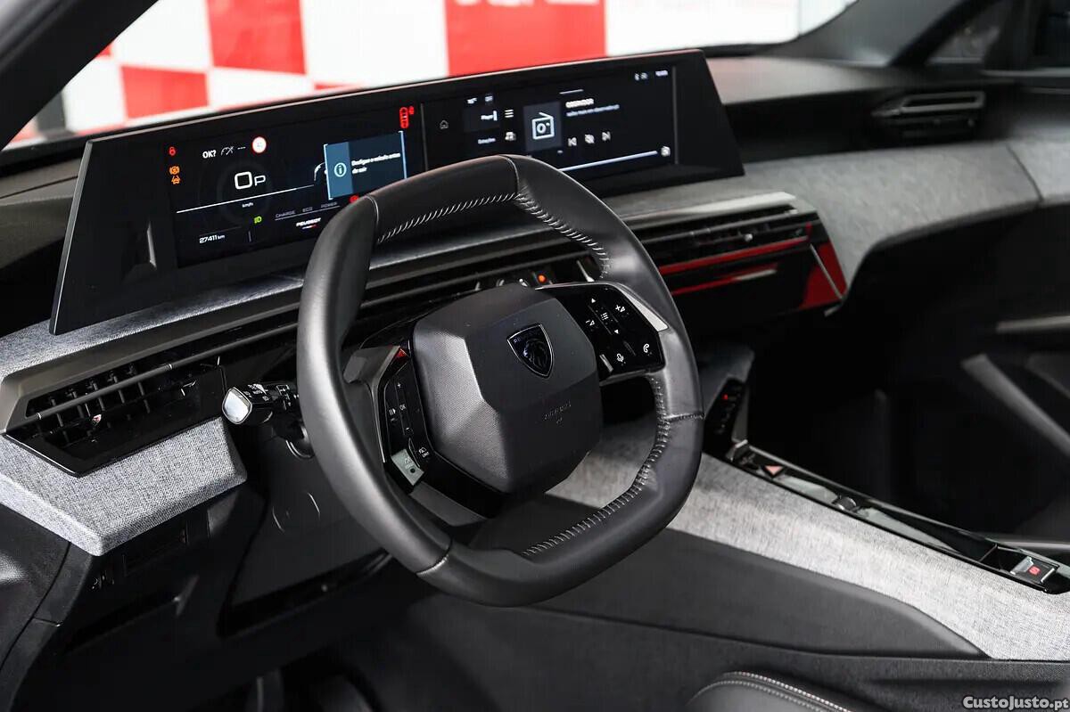 Peugeot 3008 1.2 Hybrid Allure e-DCS6 — fotografia 11