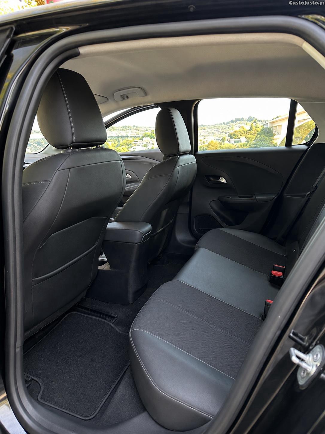Opel Corsa 1.2 — fotografia 4