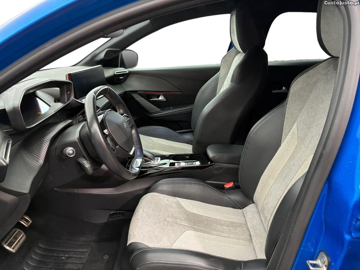 Peugeot 208 50 kWh GT — fotografia 9