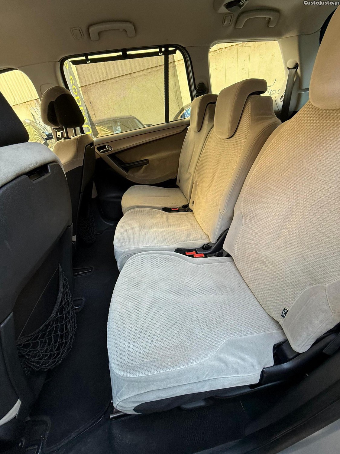 Citroën C4 Grand Picasso 1.6 Hdi — fotografia 5