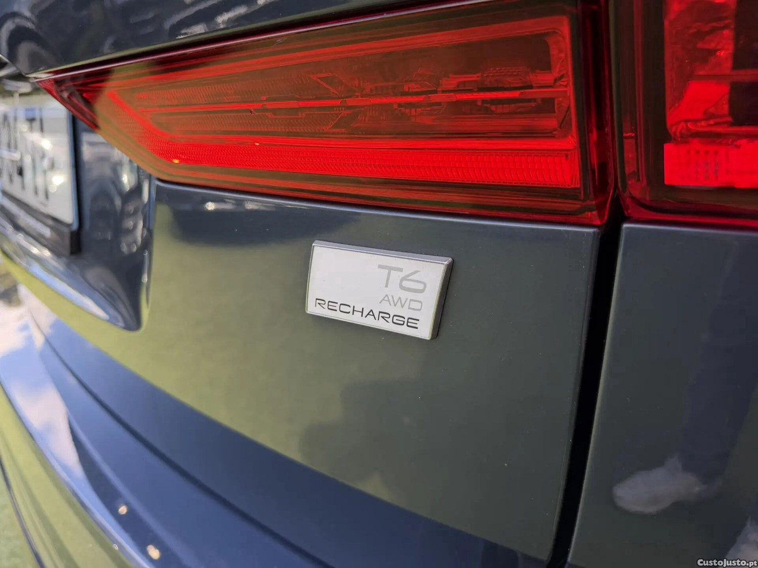 Volvo XC 60 2.0 T6 PHEV Ultimate Dark AWD — fotografia 26