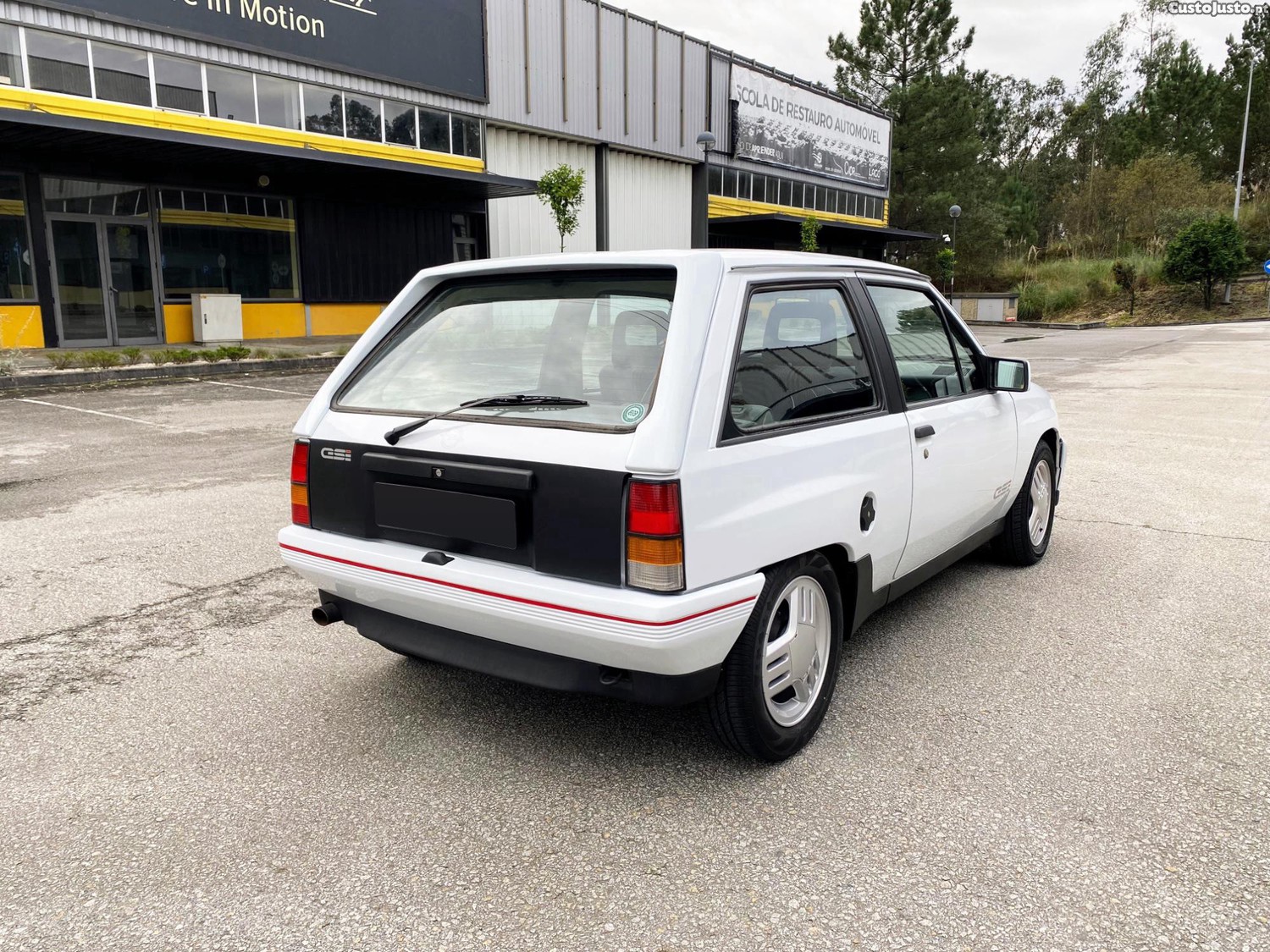 Opel Corsa GSI - 90 foto 4