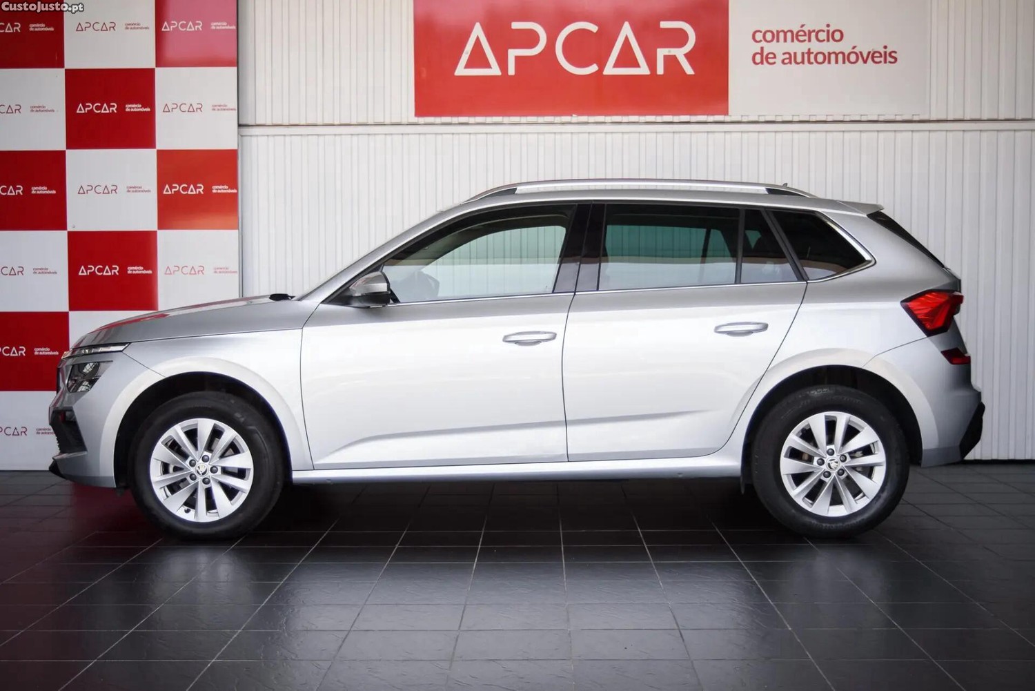Skoda Kamiq 1.0 TSI Ambition DSG — fotografia 25