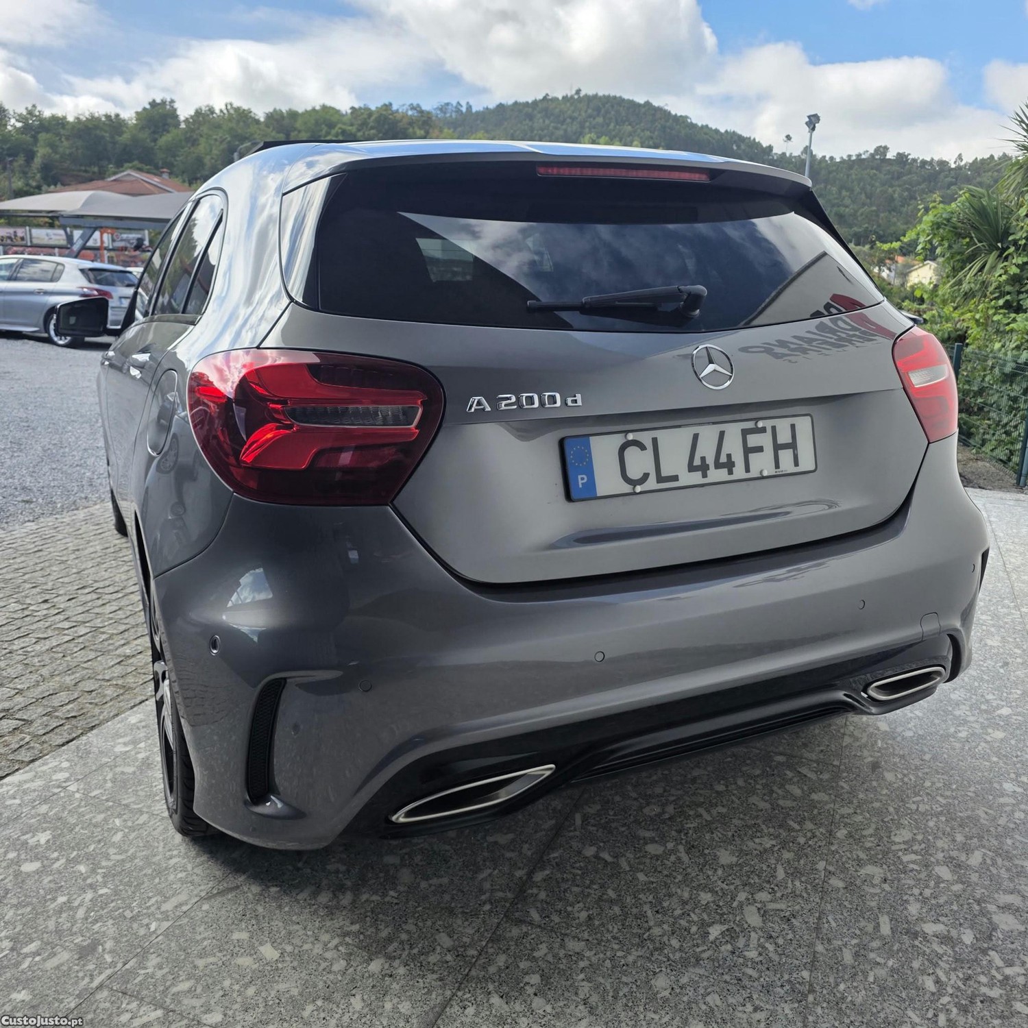 Mercedes-Benz A 200 d AMG Line Aut. — fotografia 10