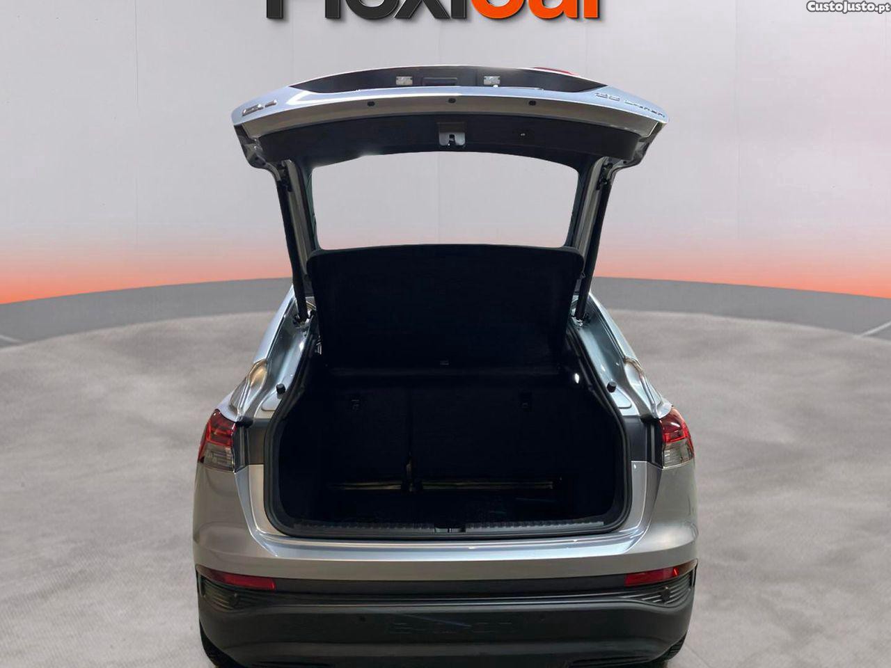 Audi Q4 Sportback e-tron 35 55 kWh — fotografia 3