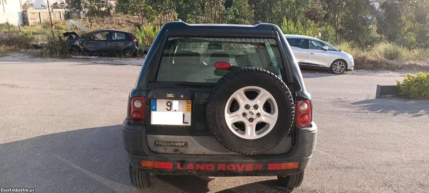 Land Rover Freelander 2.0 TDI — fotografia 8