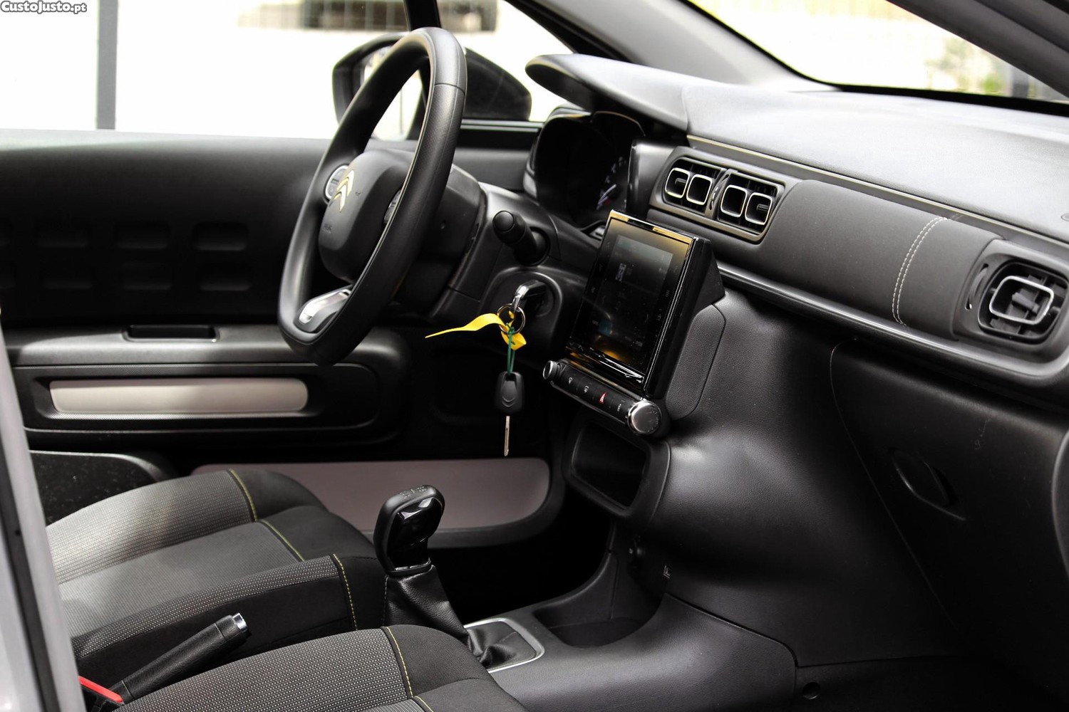 Citroën C3 1.2 PureTech C-Series — fotografia 12