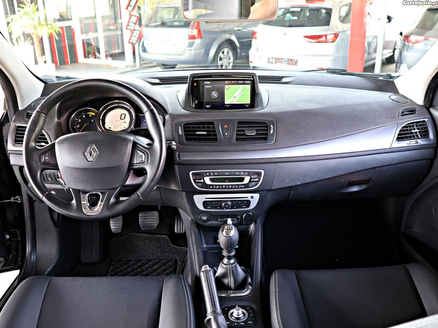 Renault Mégane Sport Tourer 1.5 dCi Confort SS — fotografia 10