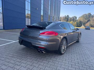 Porsche Panamera S 3.0 E Hybrid plug in 417cv - 14 — photo 2