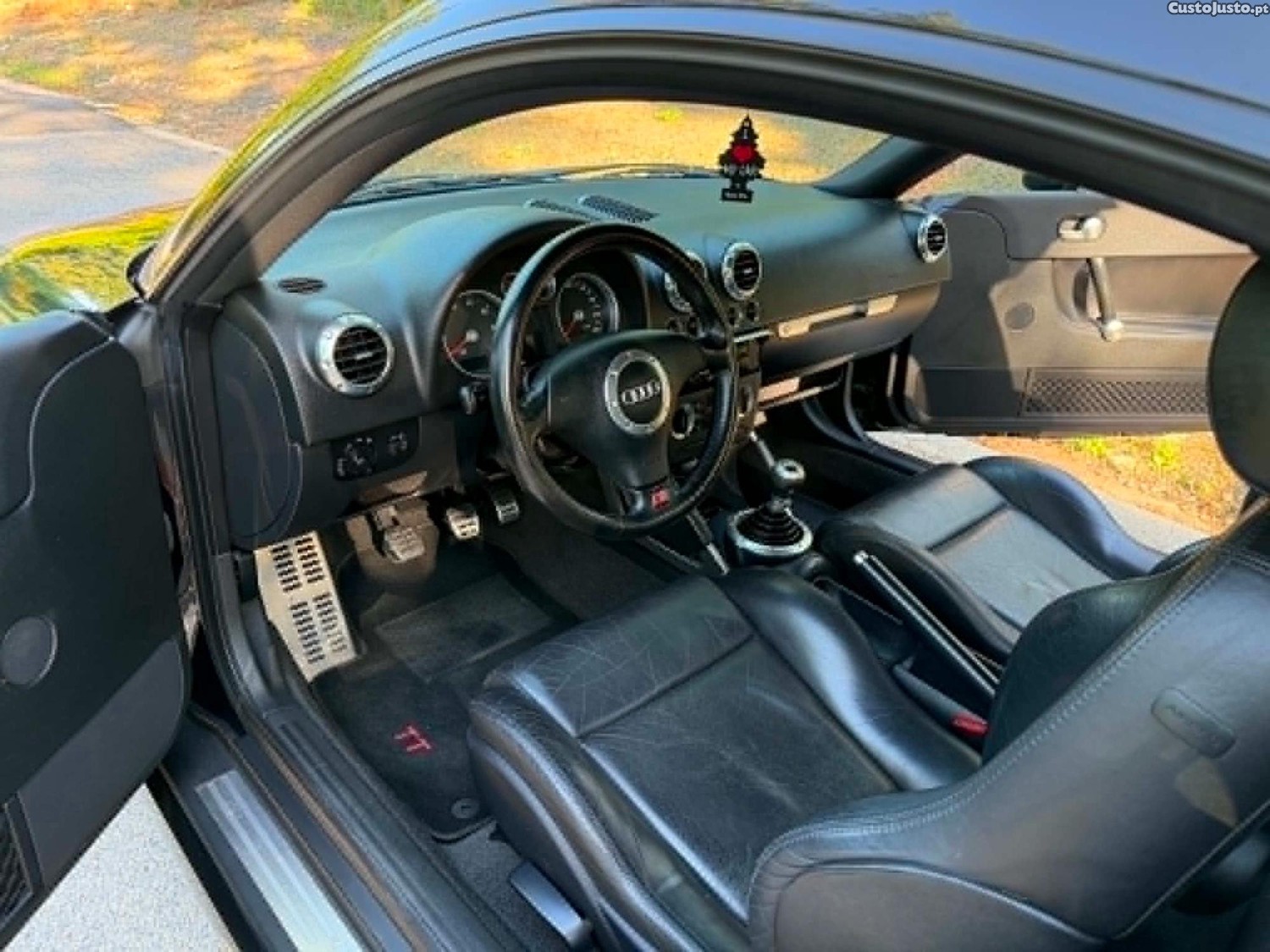 Audi TT 1.8t Poucos Km — fotografia 10