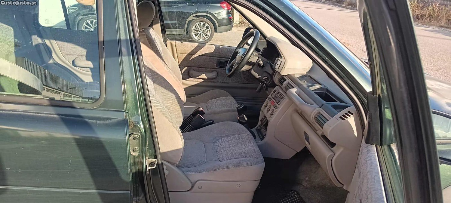 Land Rover Freelander 2.0 TDI — fotografia 5