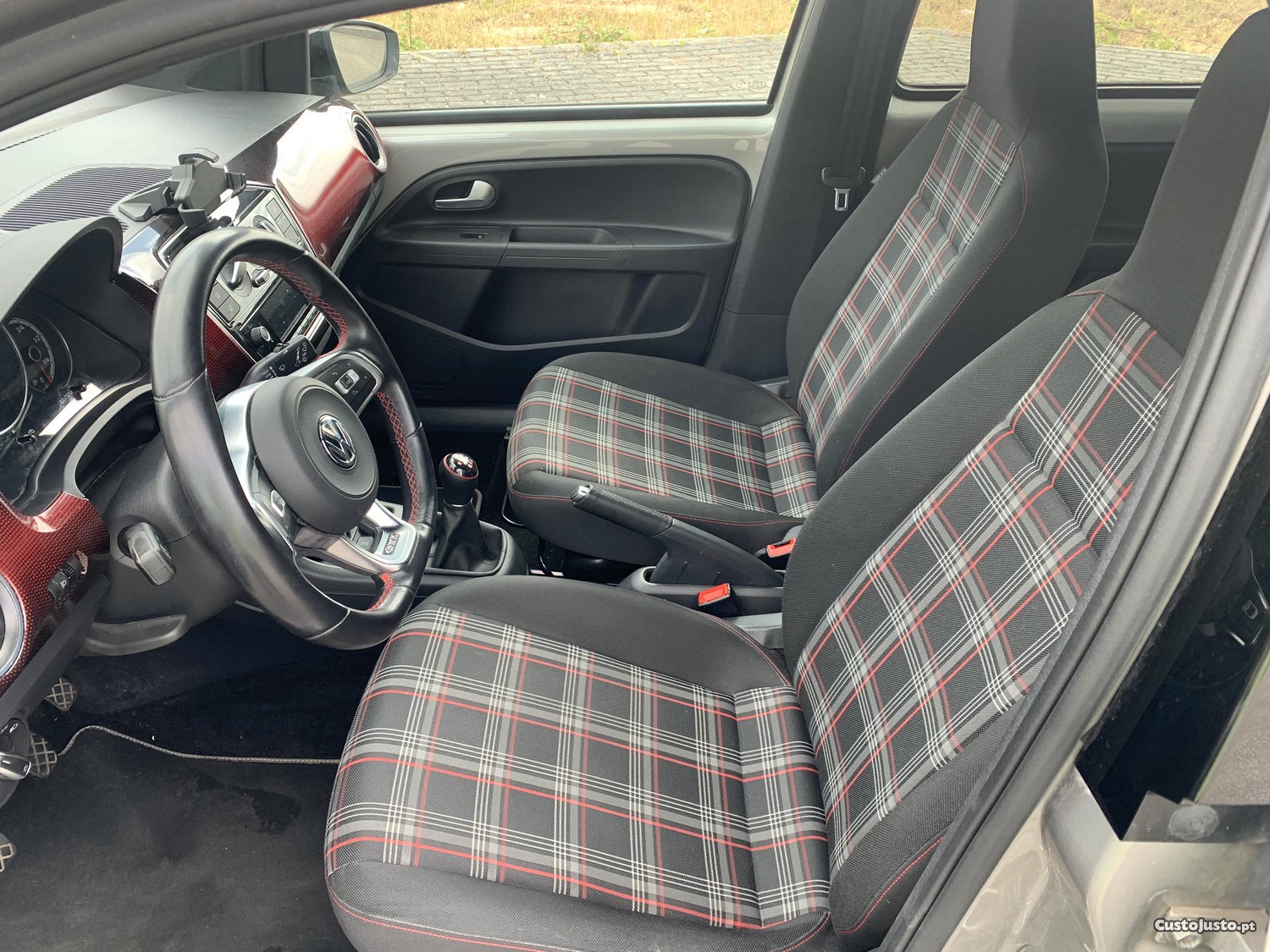 VW Up! GTI - 19 foto 2