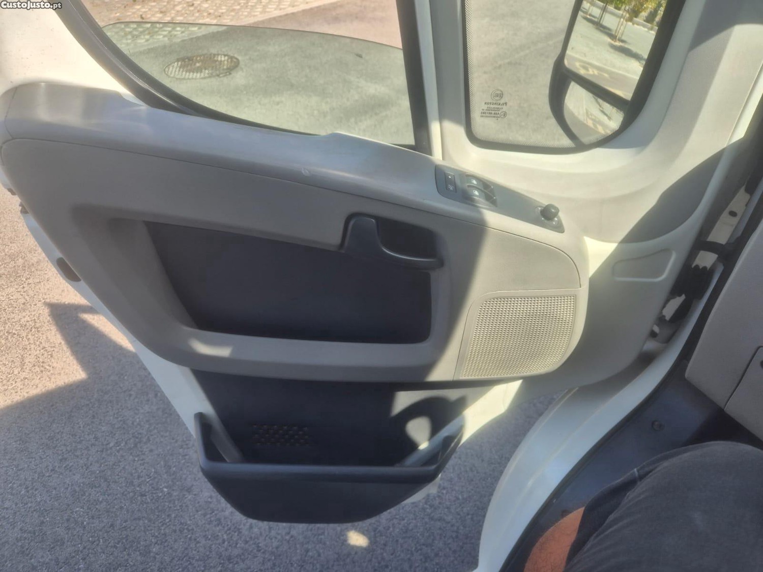 Fiat Ducato 2.3 Jtd - 9 Lugares — fotografia 3