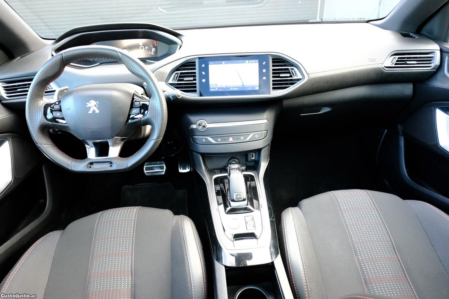 Peugeot 308 1.2 PureTech GT EAT8 — fotografia 12