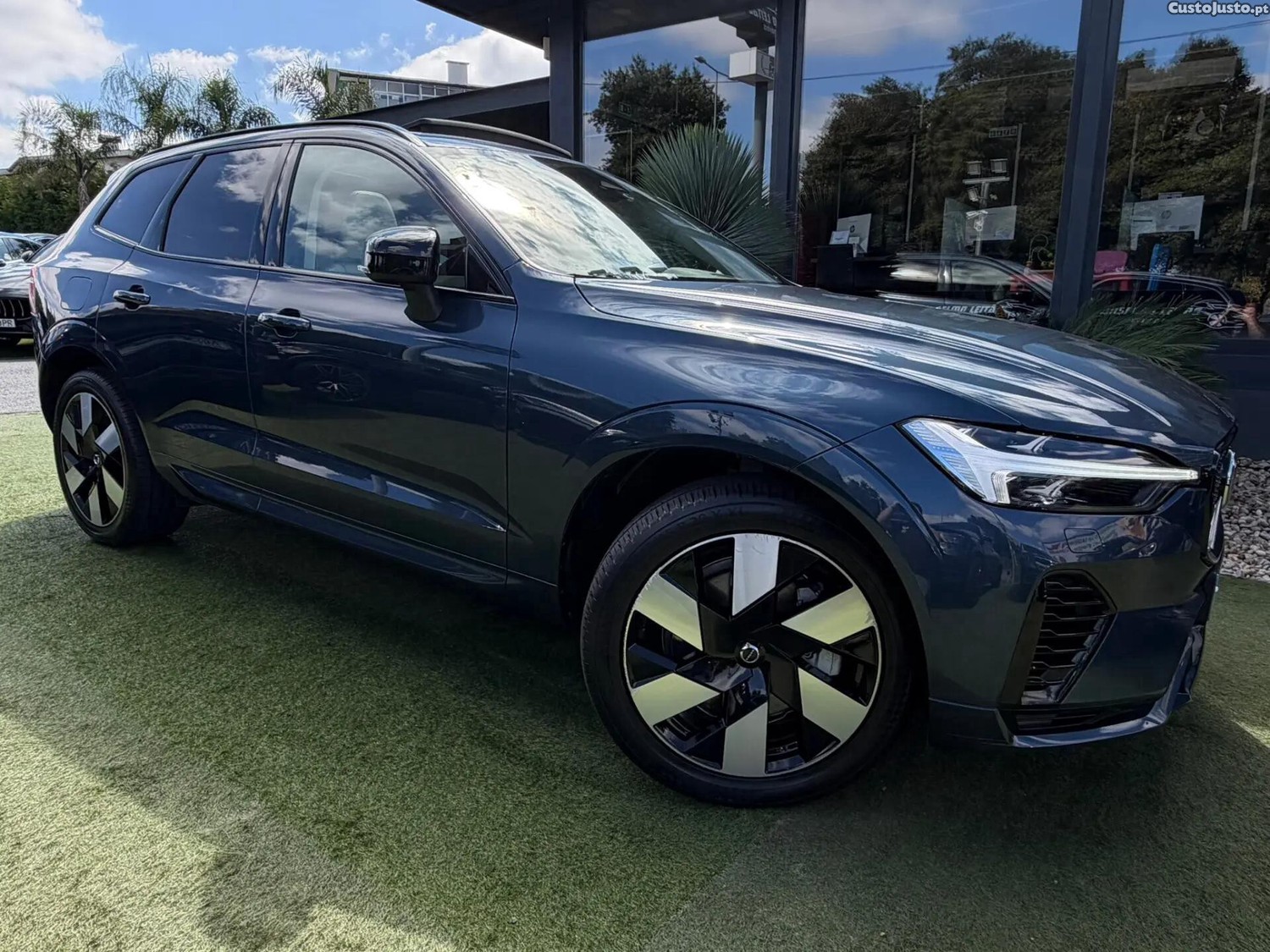 Volvo XC 60 2.0 T6 PHEV Ultimate Dark AWD — fotografia 21