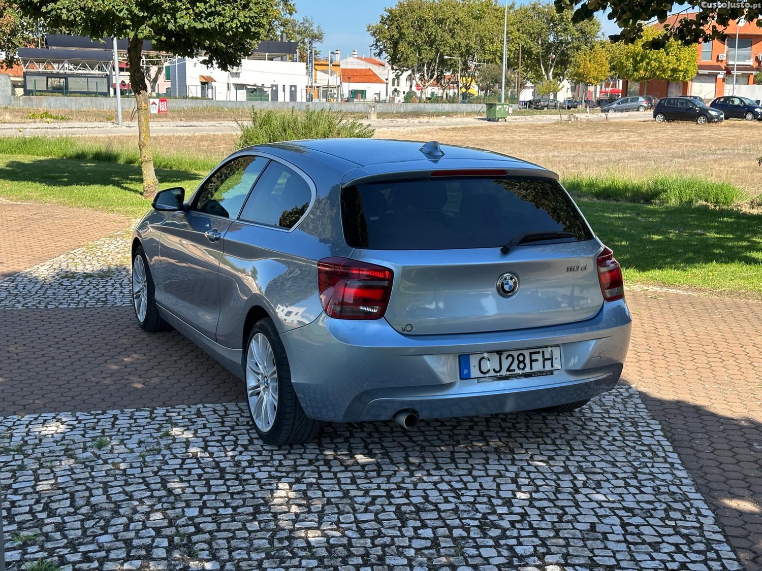 BMW 118 coupe — fotografia 4