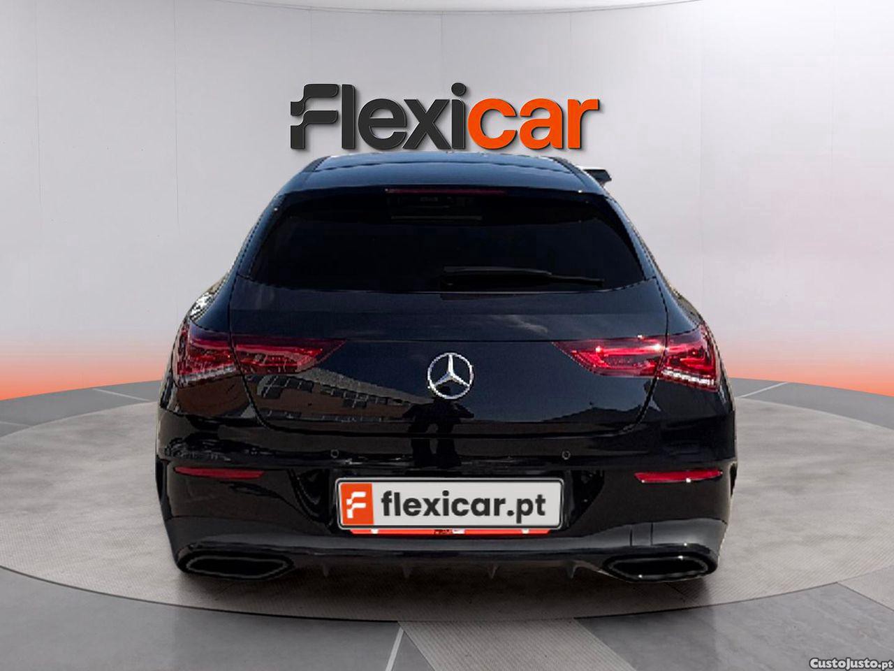 Mercedes-Benz CLA 250 e Shooting Brake AMG Line — fotografia 12