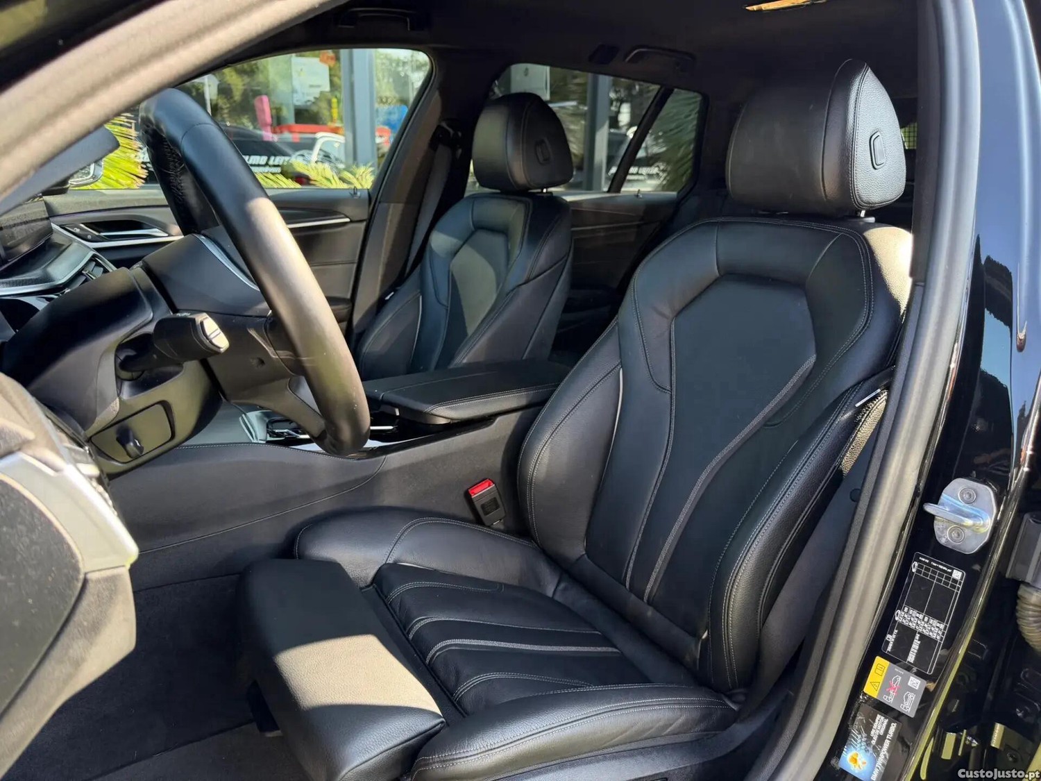 BMW 520 e Pack M — fotografia 17