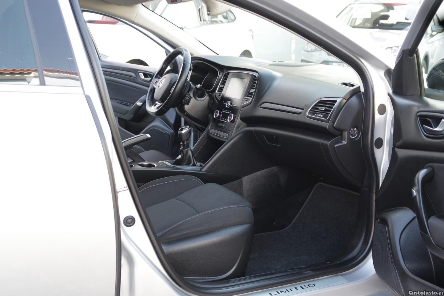 Renault Mégane 1.5 Blue DCI Limited 115cv — fotografia 44
