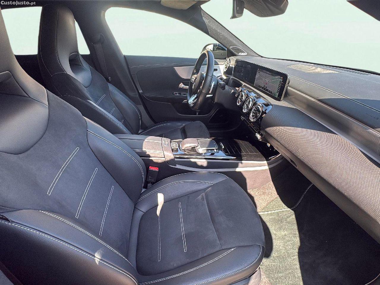 Mercedes-Benz CLA 250 e Shooting Brake AMG Line — fotografia 3