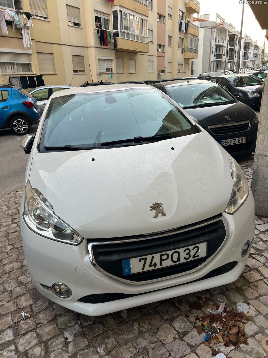 Peugeot 208 208 — photo 2