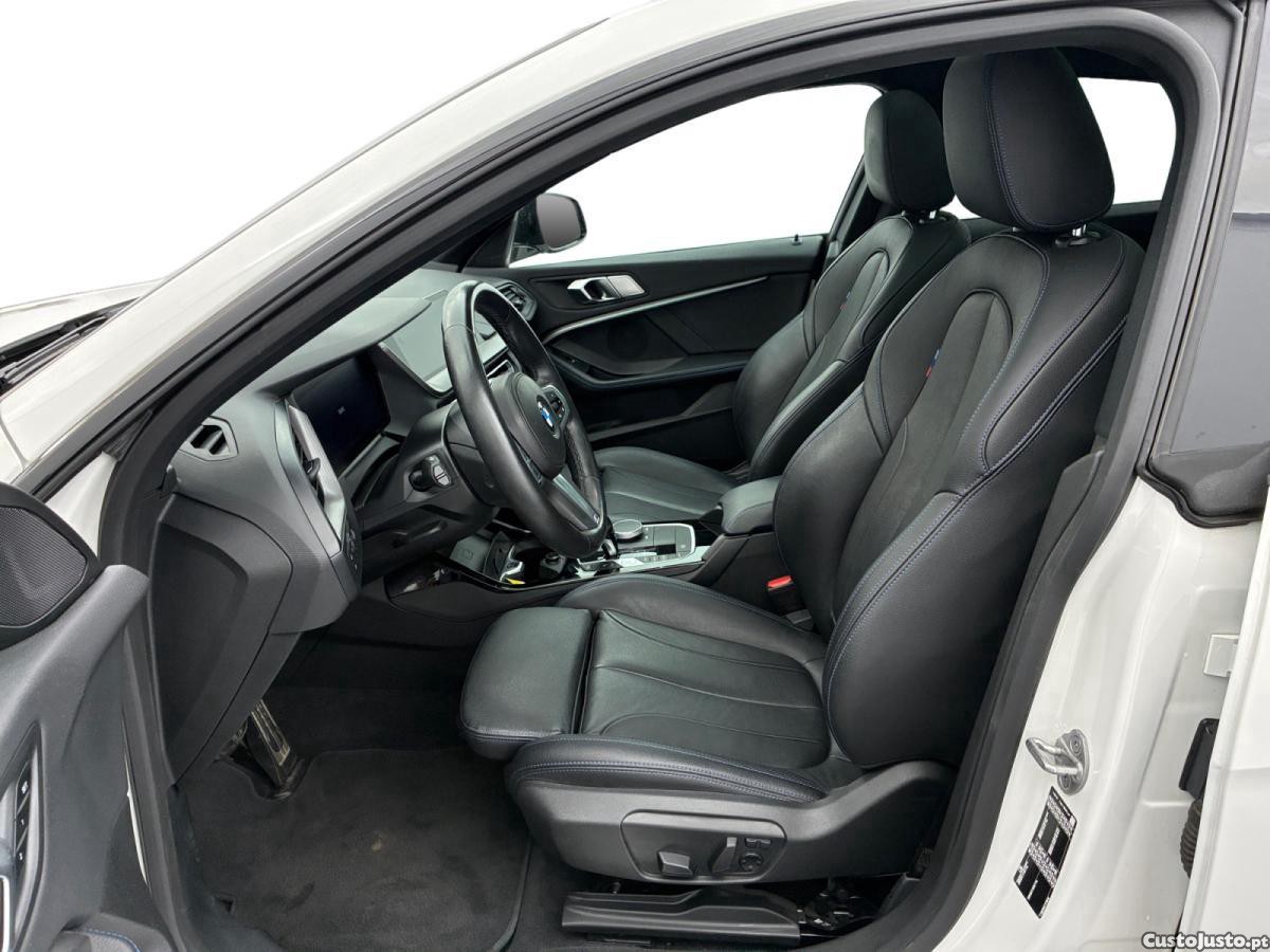 BMW 218 d Pack Desportivo M — fotografia 8