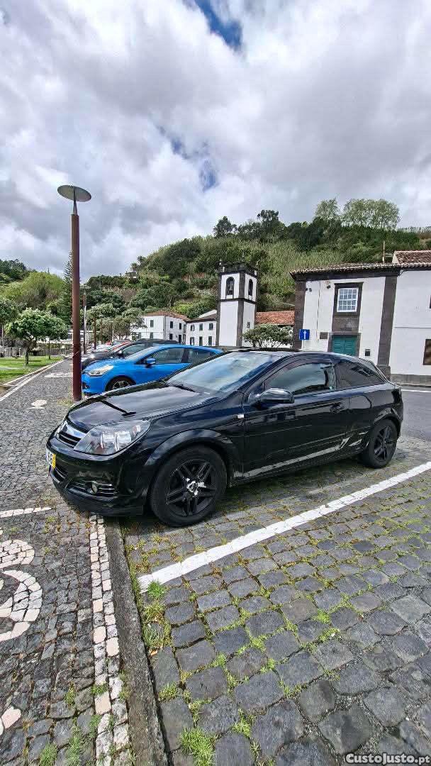 Opel Astra Gtc — fotografia 6