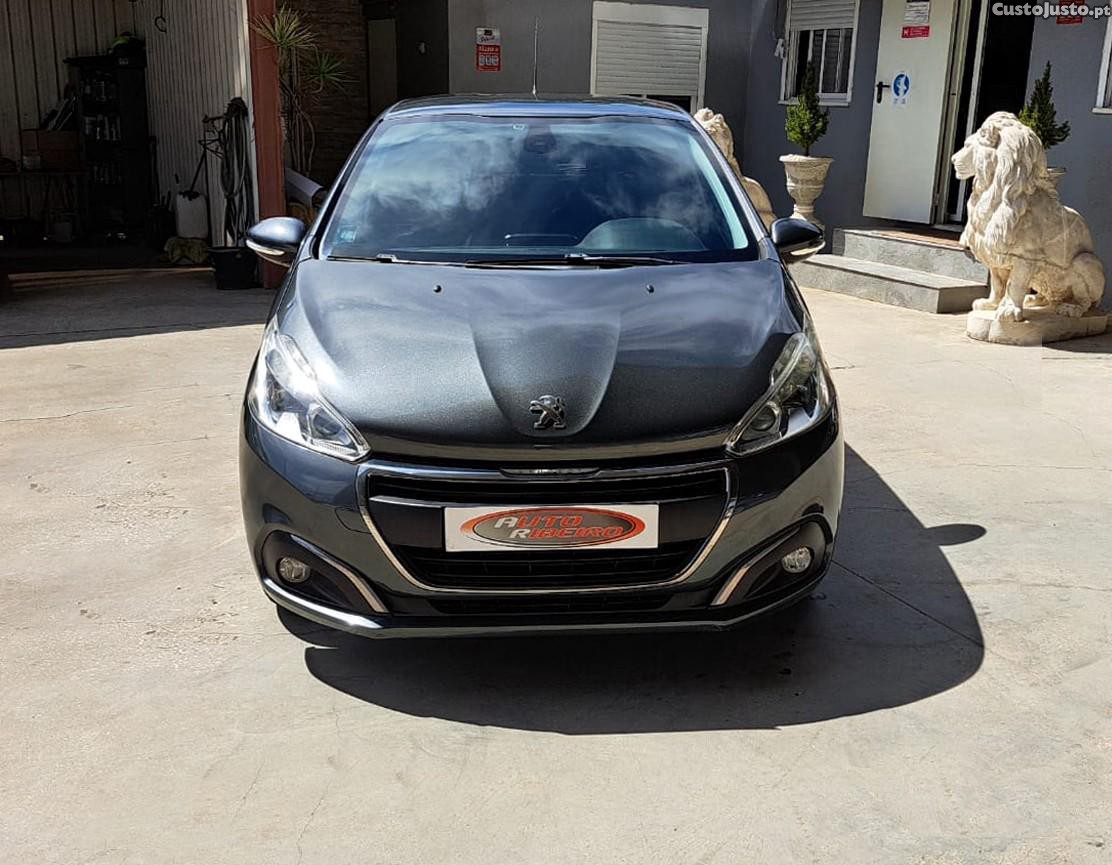 Peugeot 208 1.2 PureTech Style - 16 foto 2