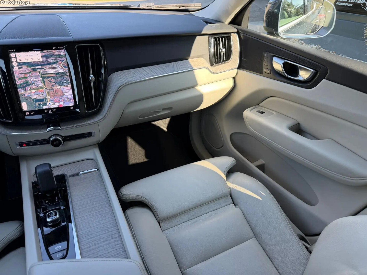 Volvo XC 60 2.0 B4 Plus Bright — fotografia 5