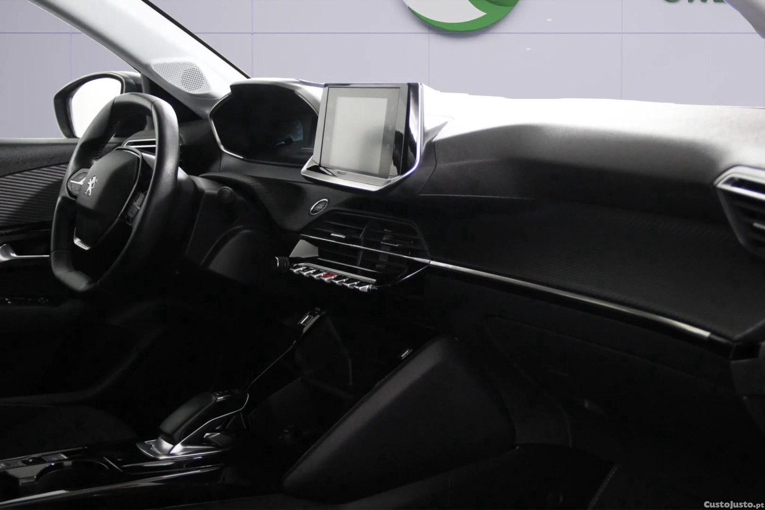 Peugeot e-208 50 kWh Style — fotografia 6