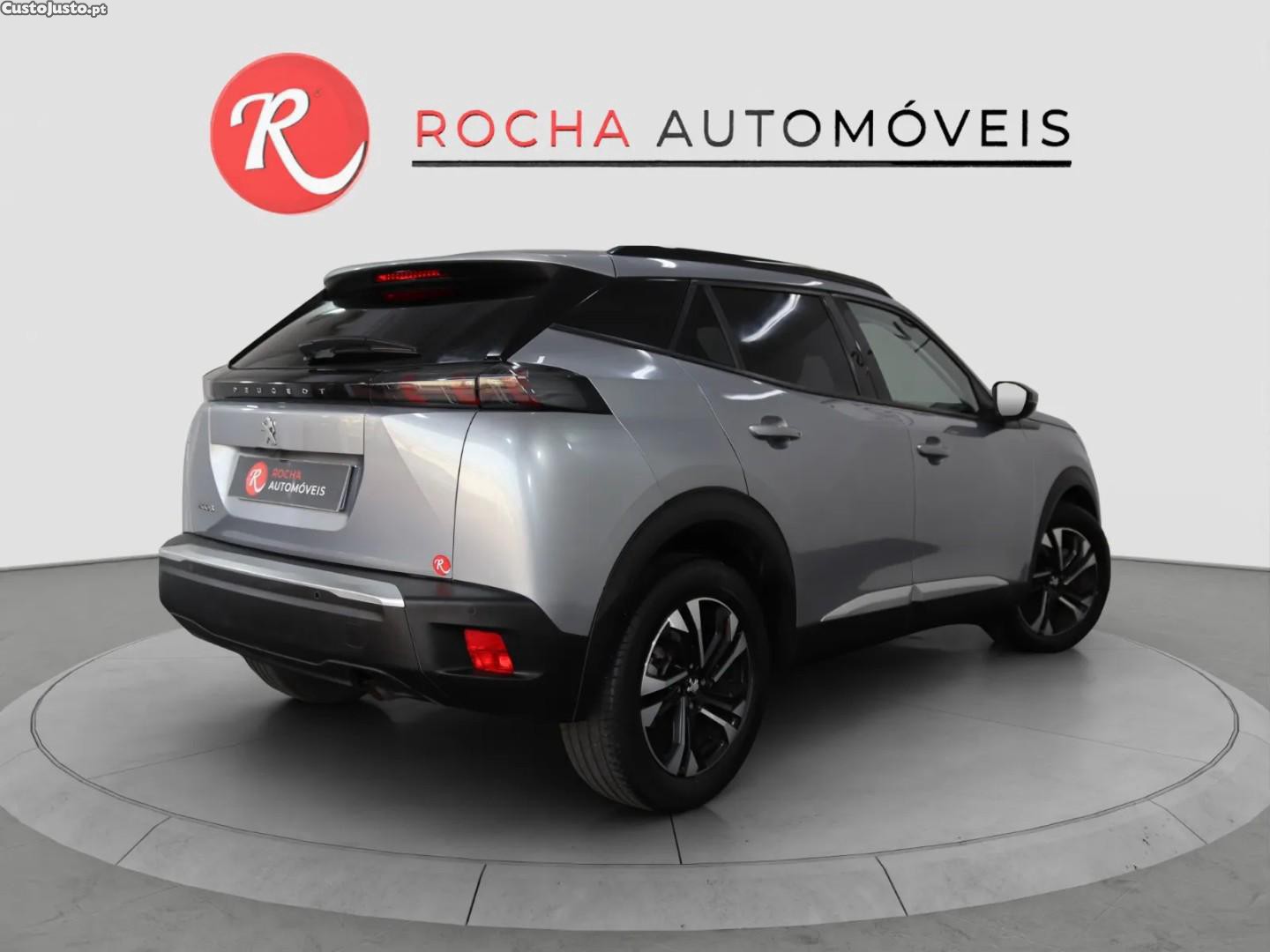 Peugeot 2008 1.2 PureTech Allure — fotografia 10