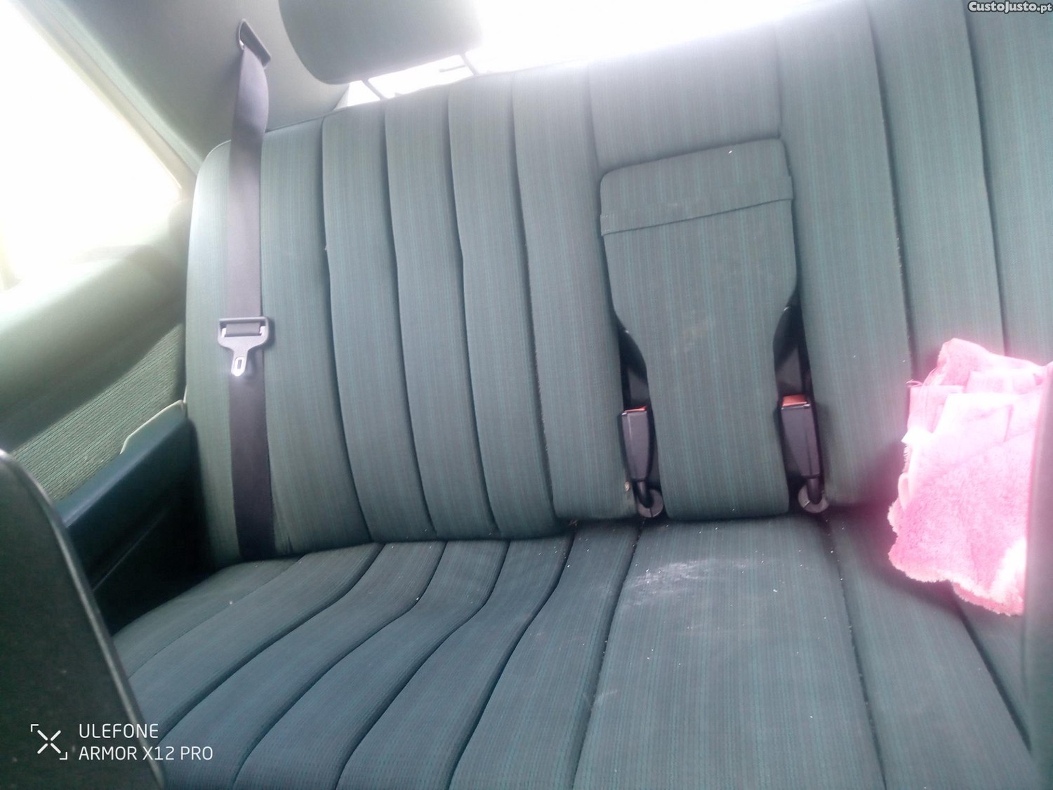 Mercedes-Benz 300 automático — fotografia 7