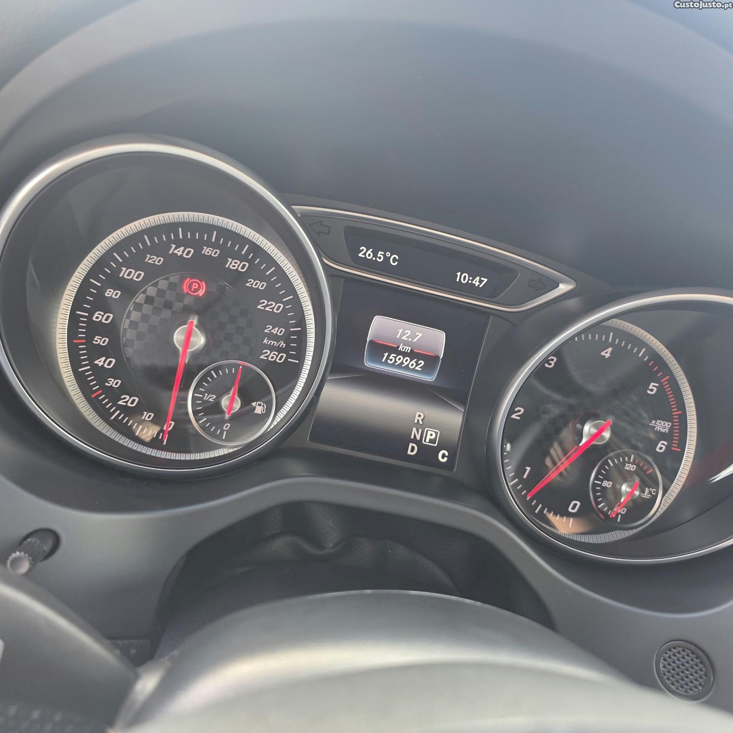 Mercedes-Benz A 200 d AMG Line Aut. — fotografia 4