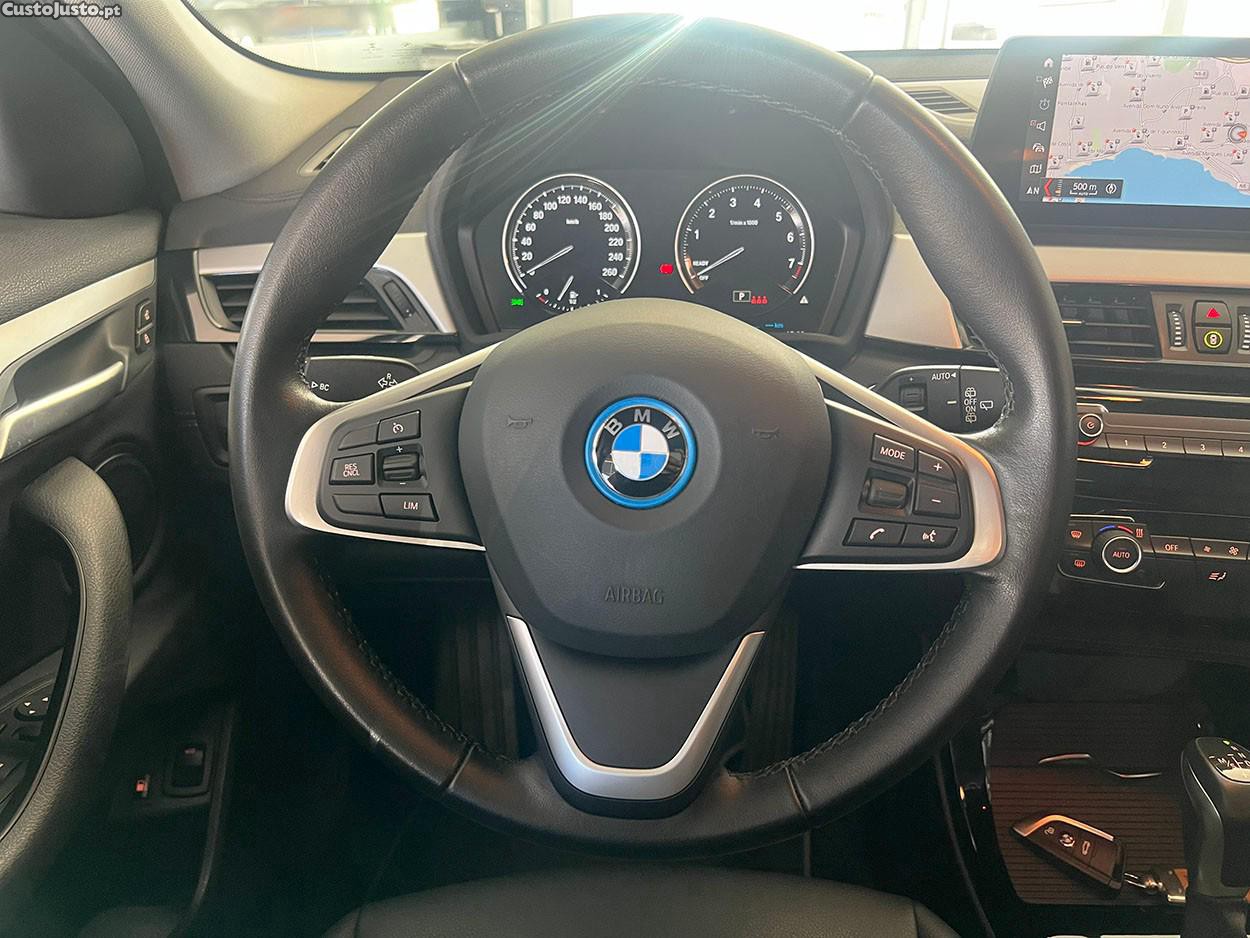 BMW X2 25 e xDrive Advantage — fotografia 17