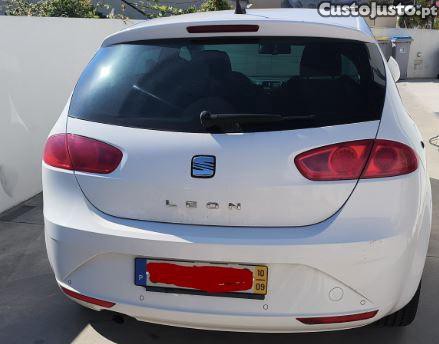 SEAT Leon 1.6 TDI Ecomotive Start/Stop — fotografia 7