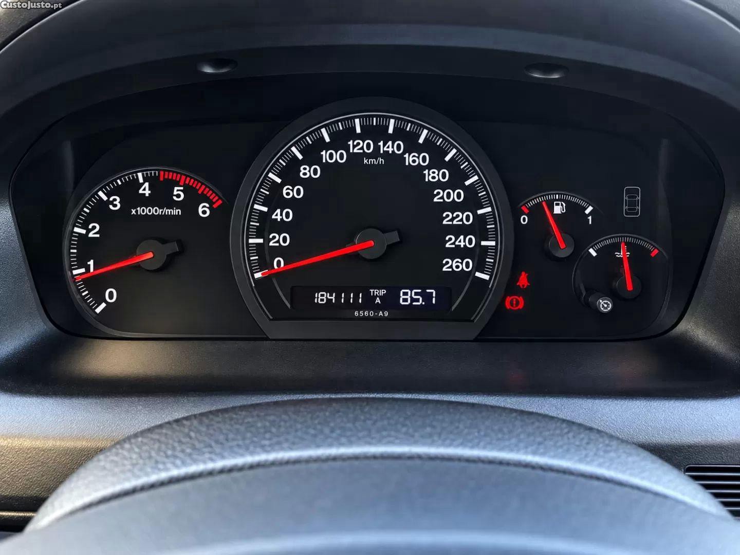 Honda Accord 2.2 i-ctdi executive — fotografia 13