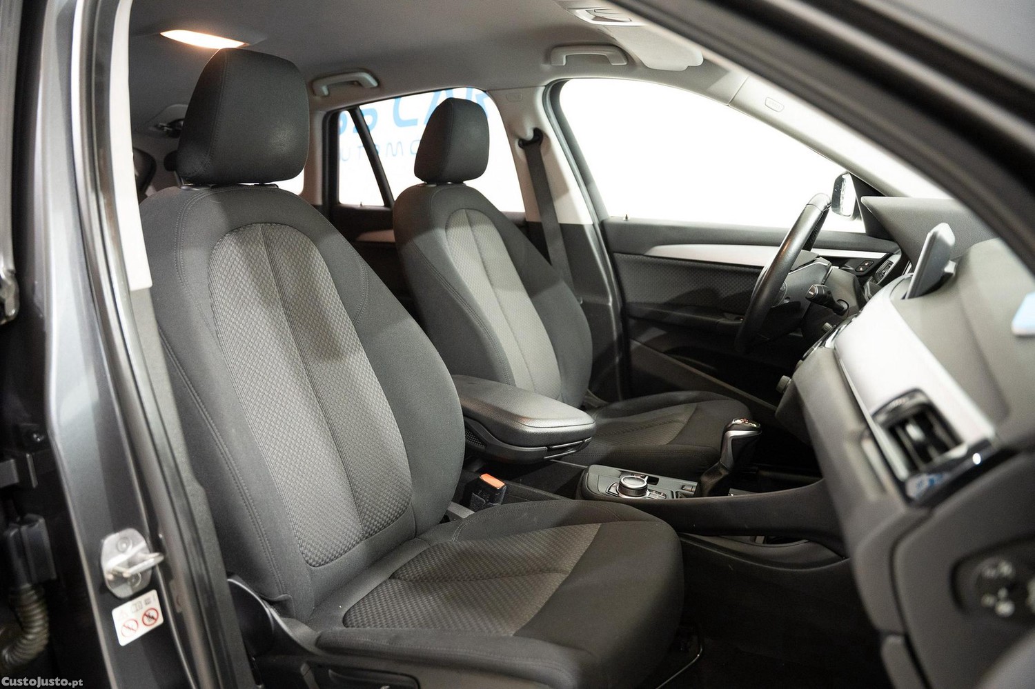 BMW X1 25 e xDrive Corporate Edition — fotografia 3