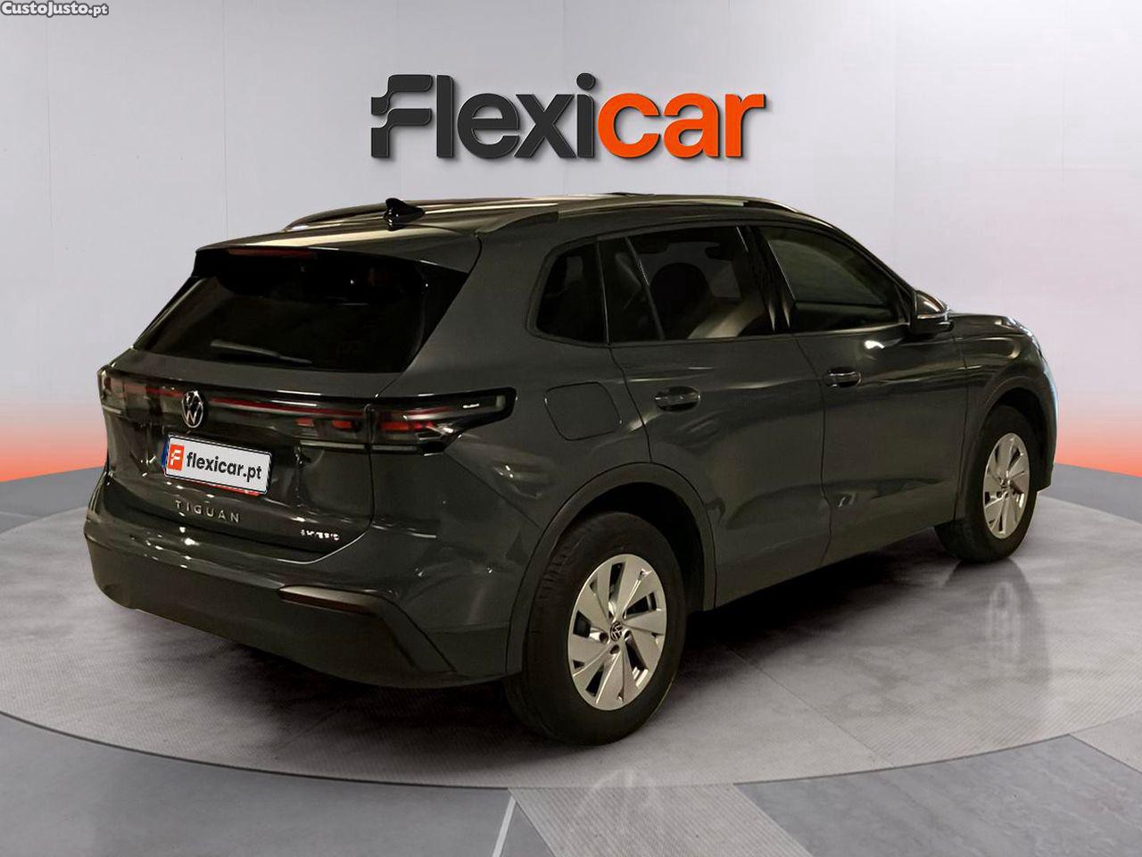 VW Tiguan 1.5 TSI eHybrid Urban DSG - 24 — photo 4