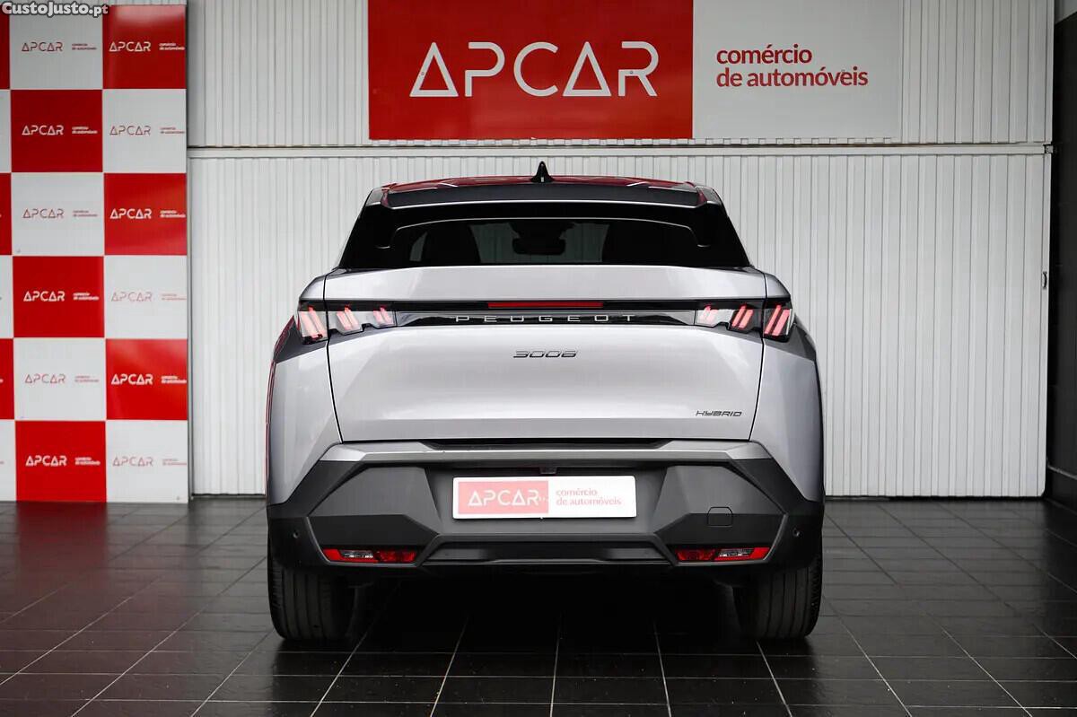Peugeot 3008 1.2 Hybrid Allure e-DCS6 — fotografia 27
